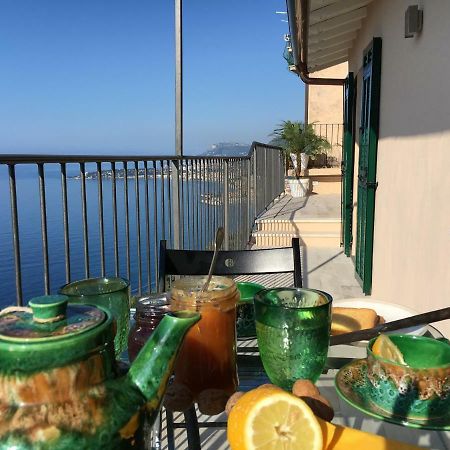 House In Grimaldi. Spectacular View Over The French Riviera! Grimaldi  Zewnętrze zdjęcie