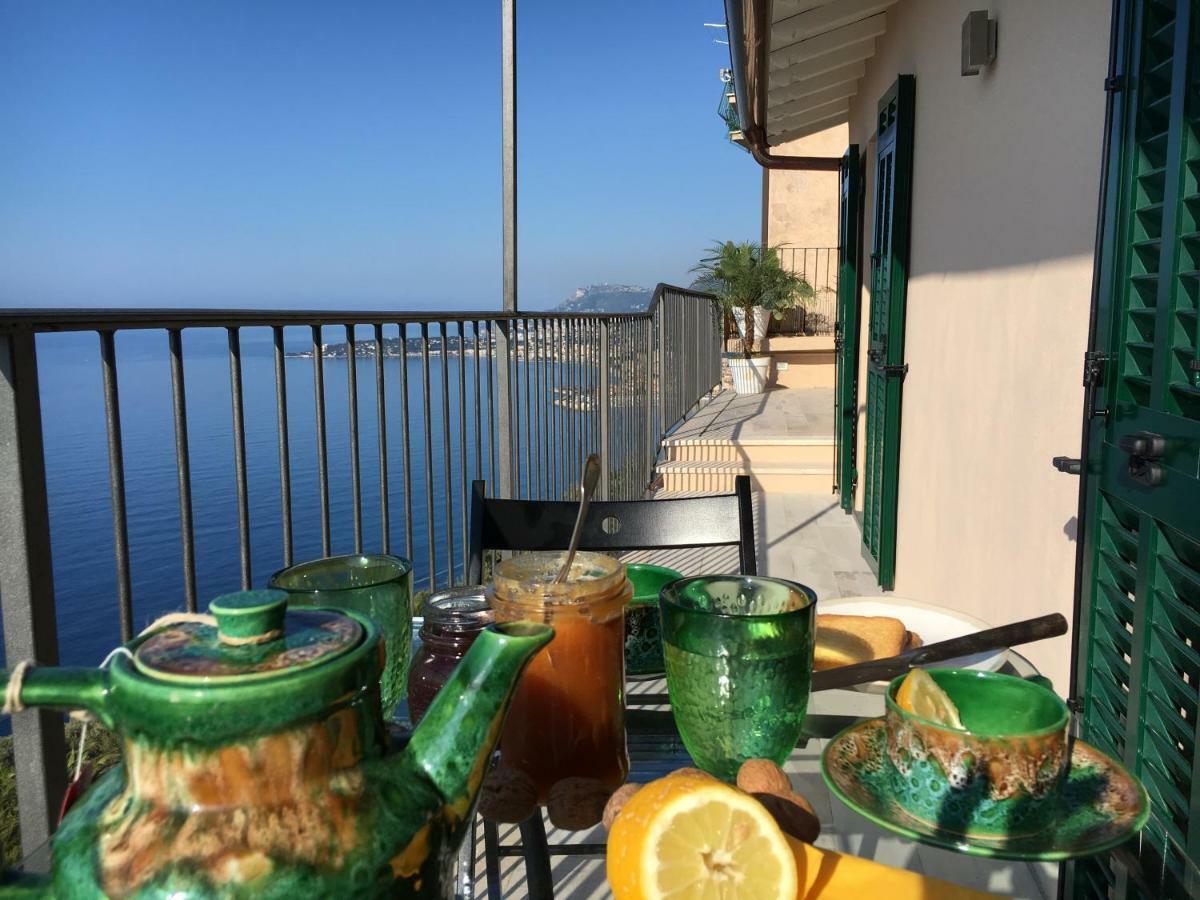 House In Grimaldi. Spectacular View Over The French Riviera! Grimaldi  Zewnętrze zdjęcie